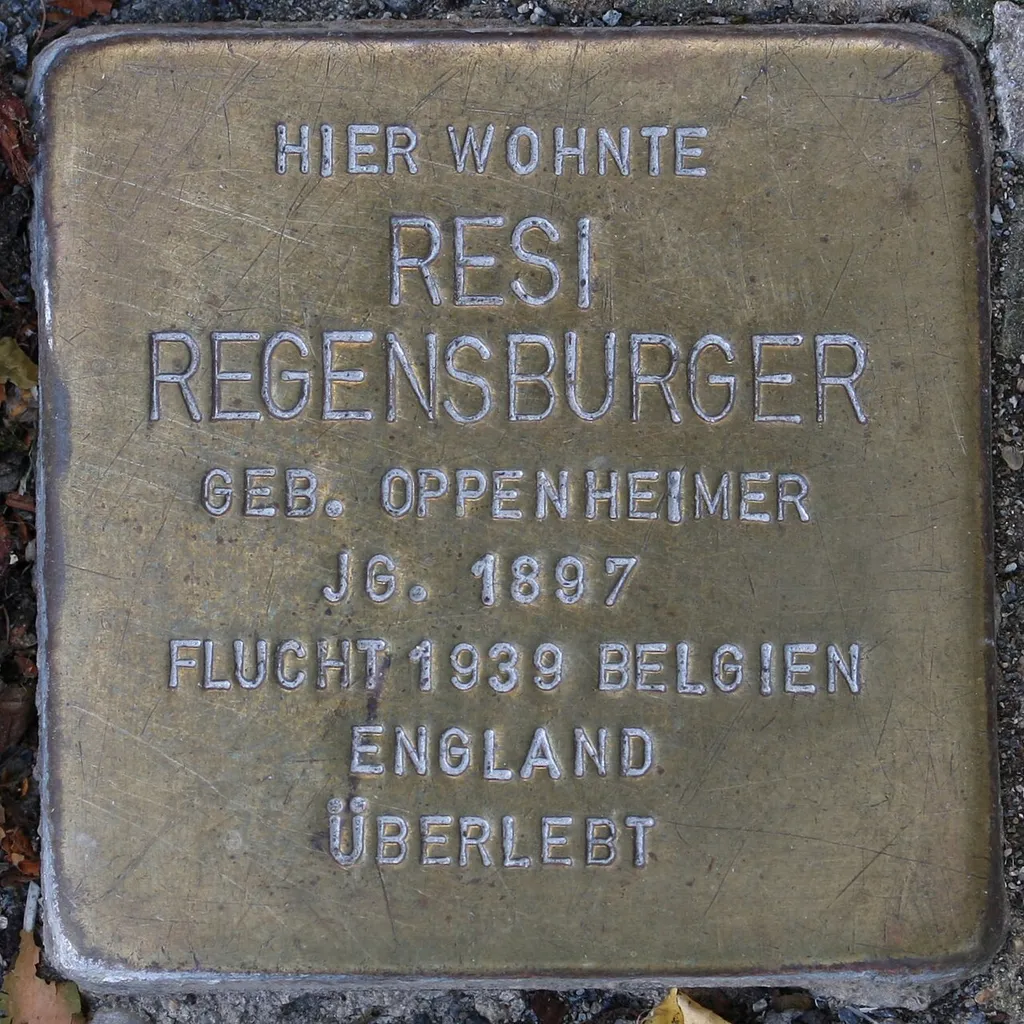 Stolperstein dedicated to Resi Regensburger