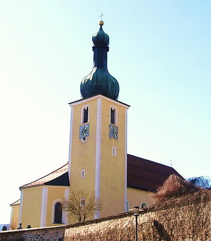 Arnbruck, St Bartholomew Parish Church from north-east.