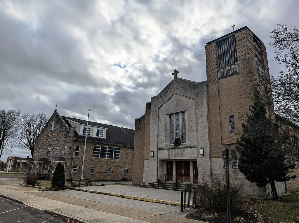 Photo of All Saints Church in Burlington, New Jersey. Photo taken from High Street looking southwest.