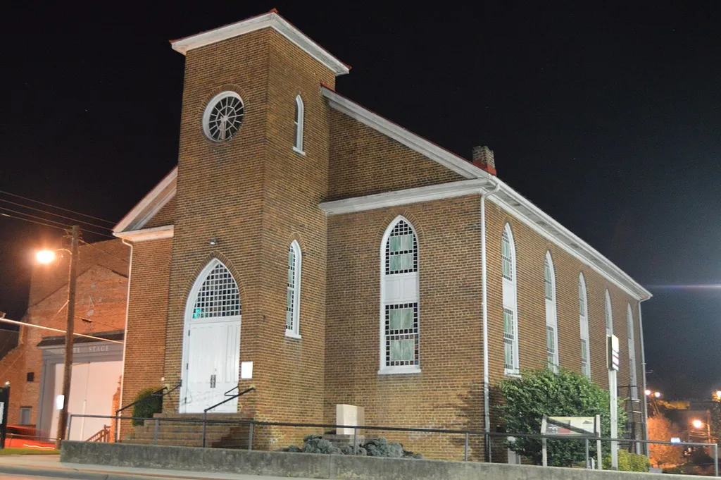 Front and southern side of First Baptist Church, located at 100 S. Main Street (State Route 45) in Farmville, Virginia, United States. Built in 1855, it is listed on the National Register of Historic Places.