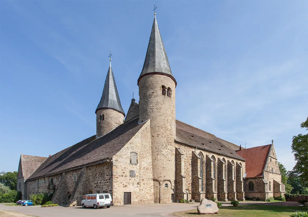 Kloster Möllenbeck, Gesamtansicht von Südwesten