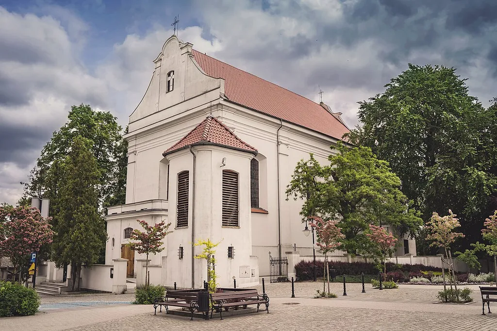 Więcbork, Kościół Wniebowzięcia Najświętszej Maryi Panny i św. Apostołów Szymona i Judy Tadeusza w Więcborku
