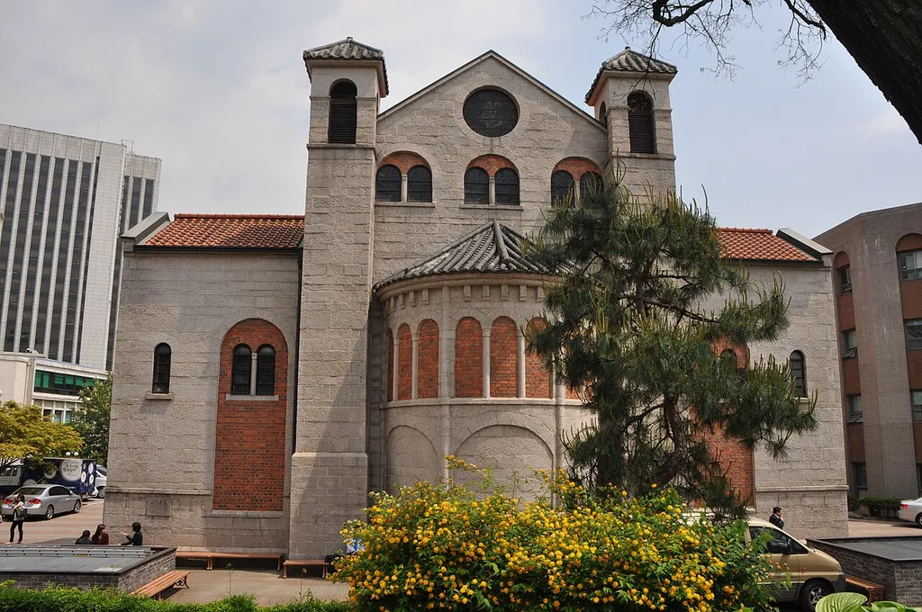 Seoul Anglican Cathedral 1 - Outside