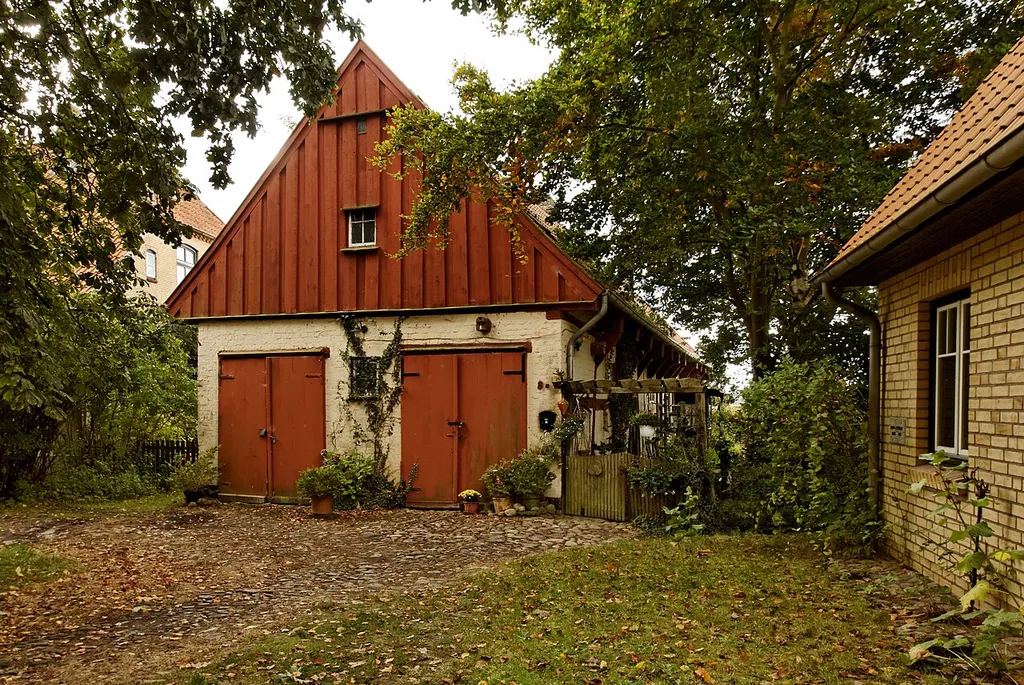 Schleswig, St. Johanniskloster 8; Stall- und Wohngebäude