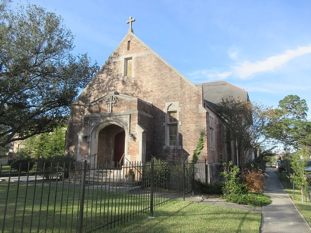 Free Church of the Annunciation, uptown lake corner of Claiborne Avenue &amp; Jena Street, New Orleans, 10 January 2022
