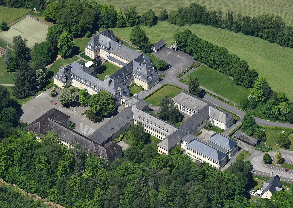 Aerial image of Stift Keppel (view from the southeast)