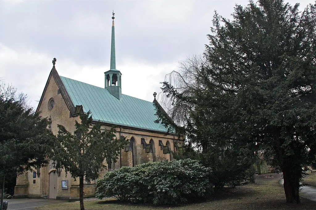 Hamburg, Eilbek, Osterkirche im Jacobipark