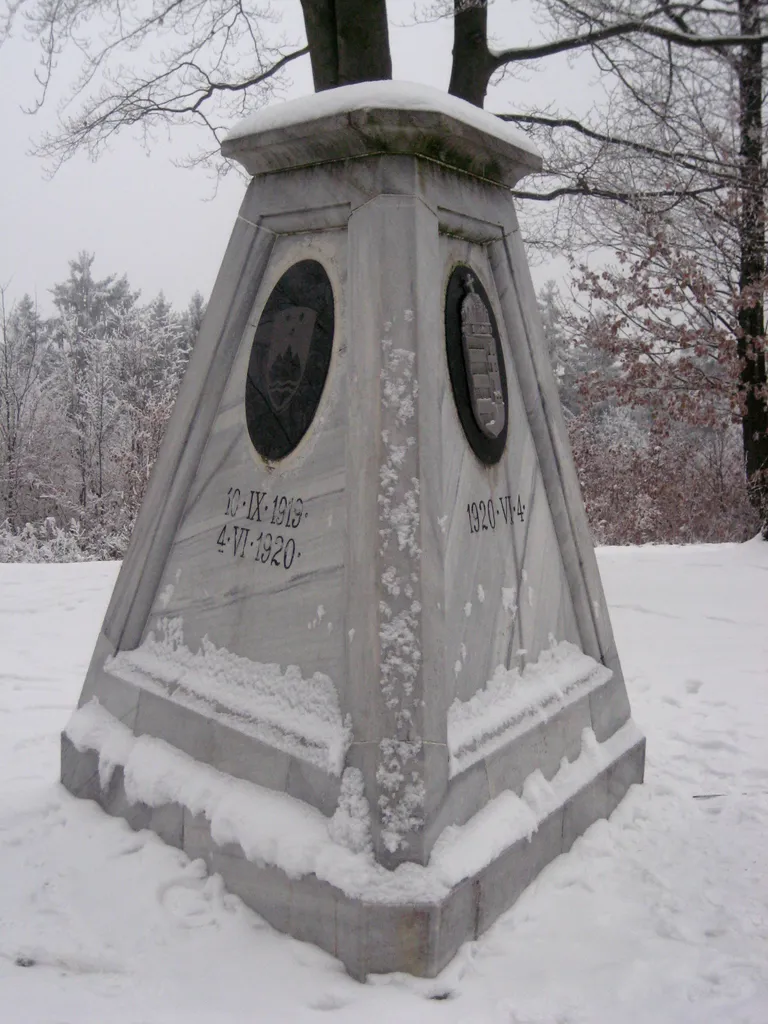 Tromejnik, 3-national-border site (Slovenia/Austria/Hungary) * A tromejniki hármashatár (Magyar/Szlovén/Osztrák)