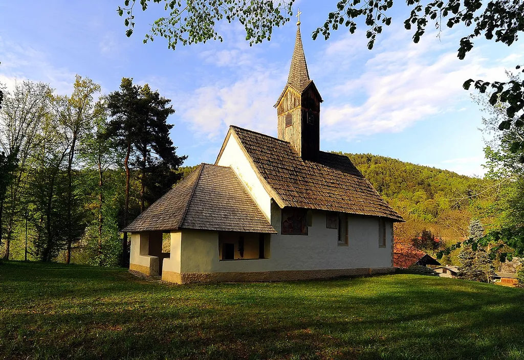 Subsidiary church Saint Saints John and Paul at Unterwinklern, municipality Velden am Wörthersee, district Villach Land, Carinthia, Austria, EU
