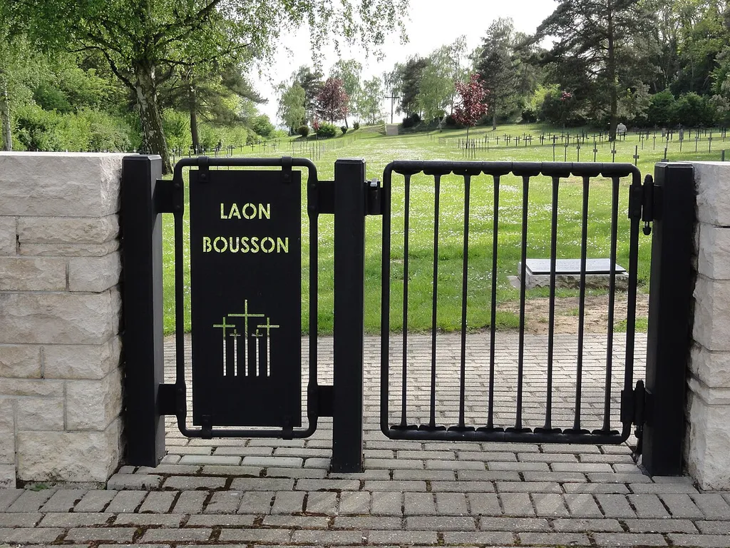 Deutscher Soldatenfriedhof Laon Bousson