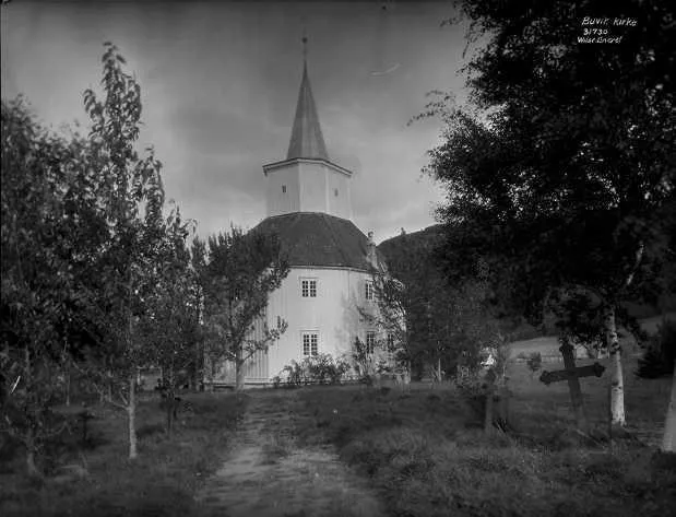 Buvik kyrkje