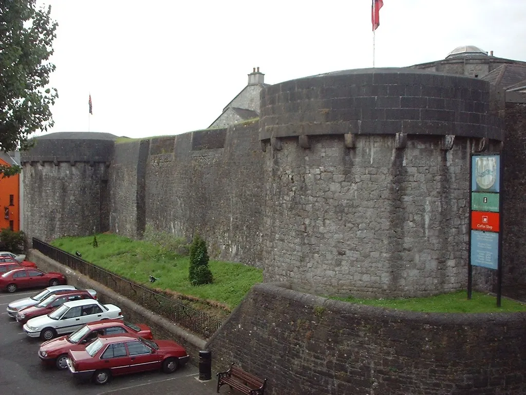 Castelo situado na cidade de Athlone, Irlanda.
