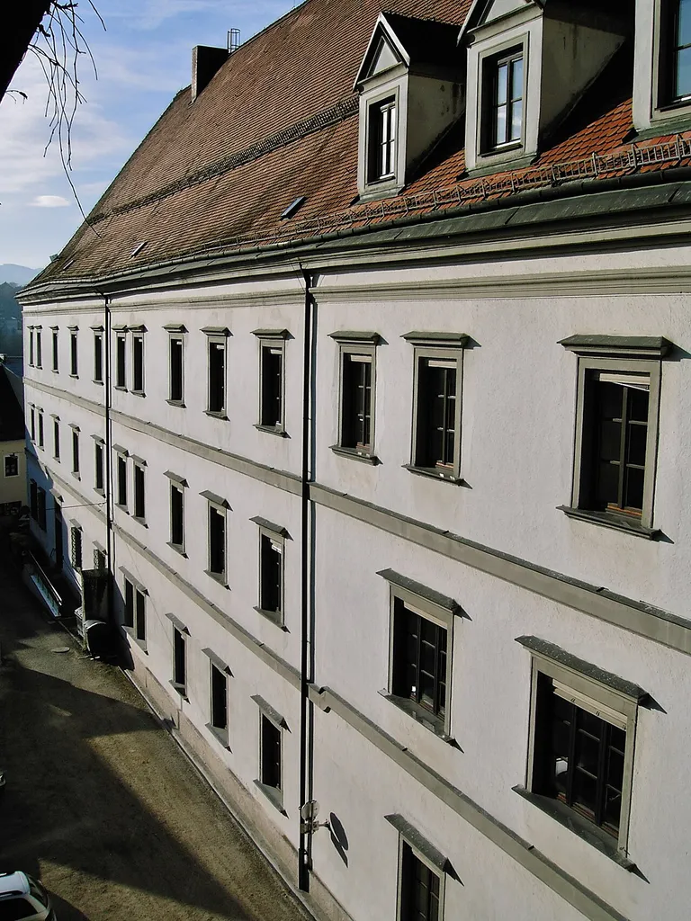 Steyr Michaelerplatz 6, Bundesrealgymnasium, ehemaliges Kloster der Jesuiten, Ansicht Ostfassade