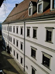 Bundesrealgymnasium (ehem. Kloster)