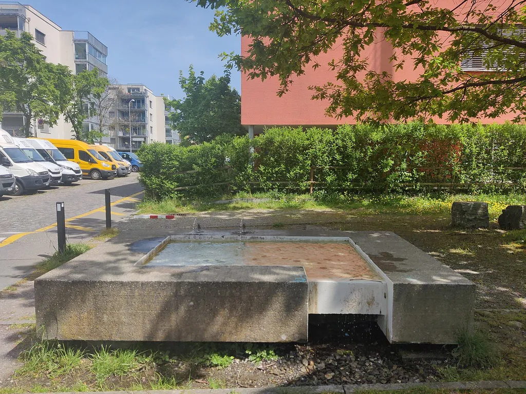 Station Fountain Zürich-Seebach