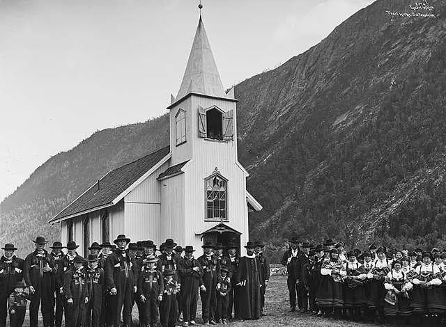 Austad kyrkje i Bygland