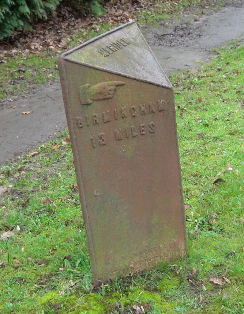 Old Milepost by the B4104, Birmingham Road, Meriden parish