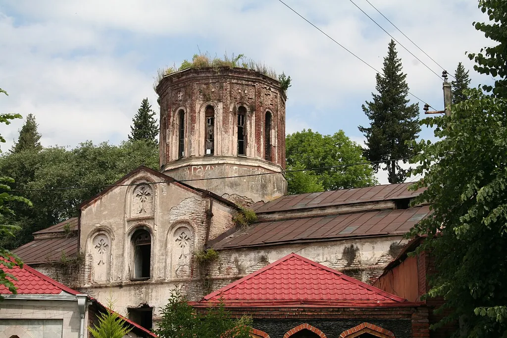This is a photo of a monument in Azerbaijan identified by the ID 5210