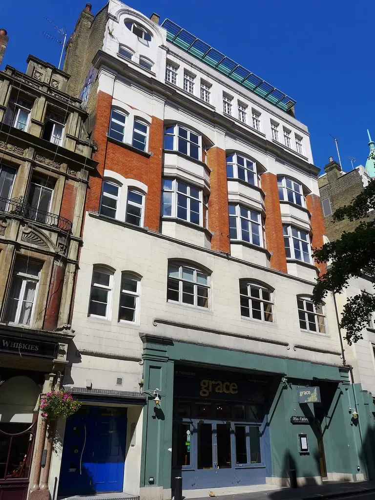 Cannon Moulin Complex