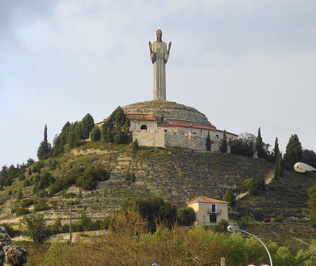 Cristo del cerro del Otero, en Palencia (España)