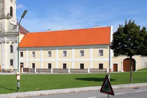 Pfarrhof, ehem. Servitenkloster