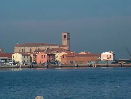 Kirche San Domenico in Chioggia Sonstiges: Sicht von der inneren Lagune zwischen Chioggia und Sottomarina