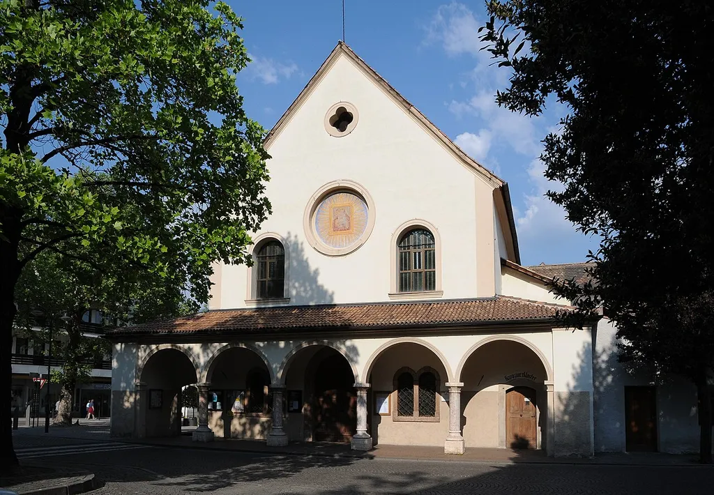 Kapuzinerkloster Hll. Anna und Joachim im Zentrum von Lana.
