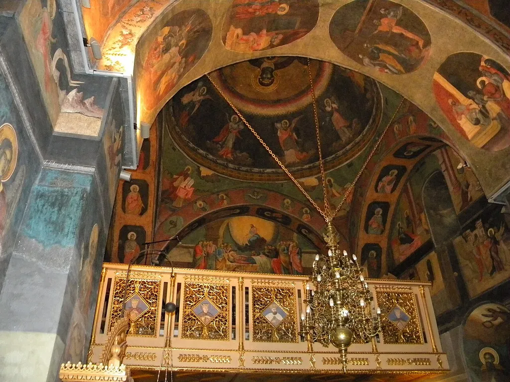 Bucuresti, Romania, Biserica Sfantul Nicolae - Dintr-o zi (plafon)