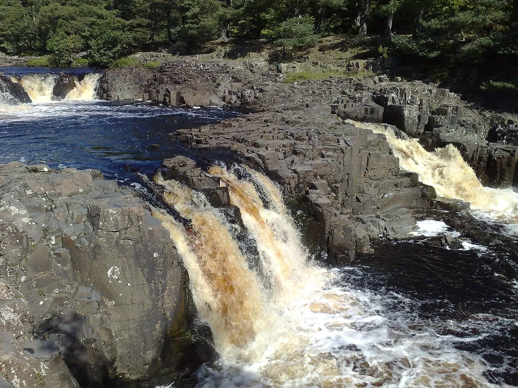 low force waterfall taken on family day out with nokia n95