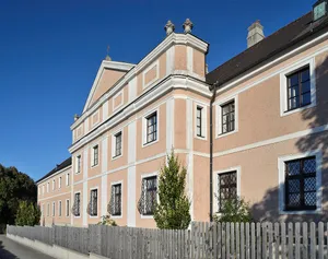 Carmel Mater Dolorosa, Jeutendorf