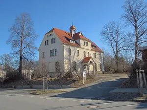 Bahnhofstraße 5