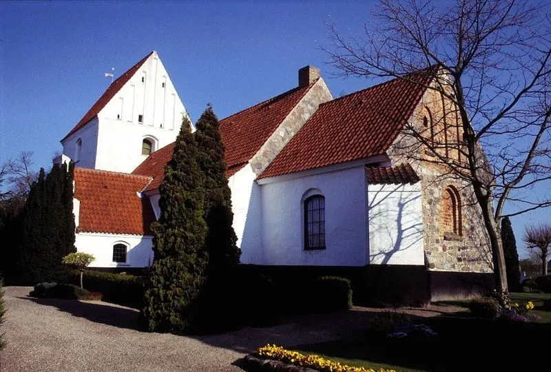 Everdrup Kirke i Danmark. Everdrup kirke