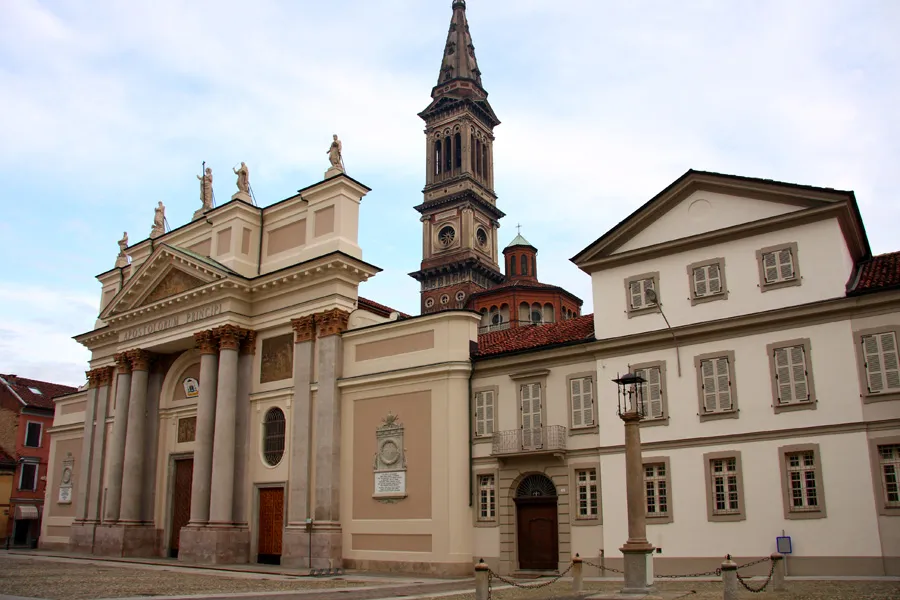Alessandria, Scorcio di Piazza del Duomo