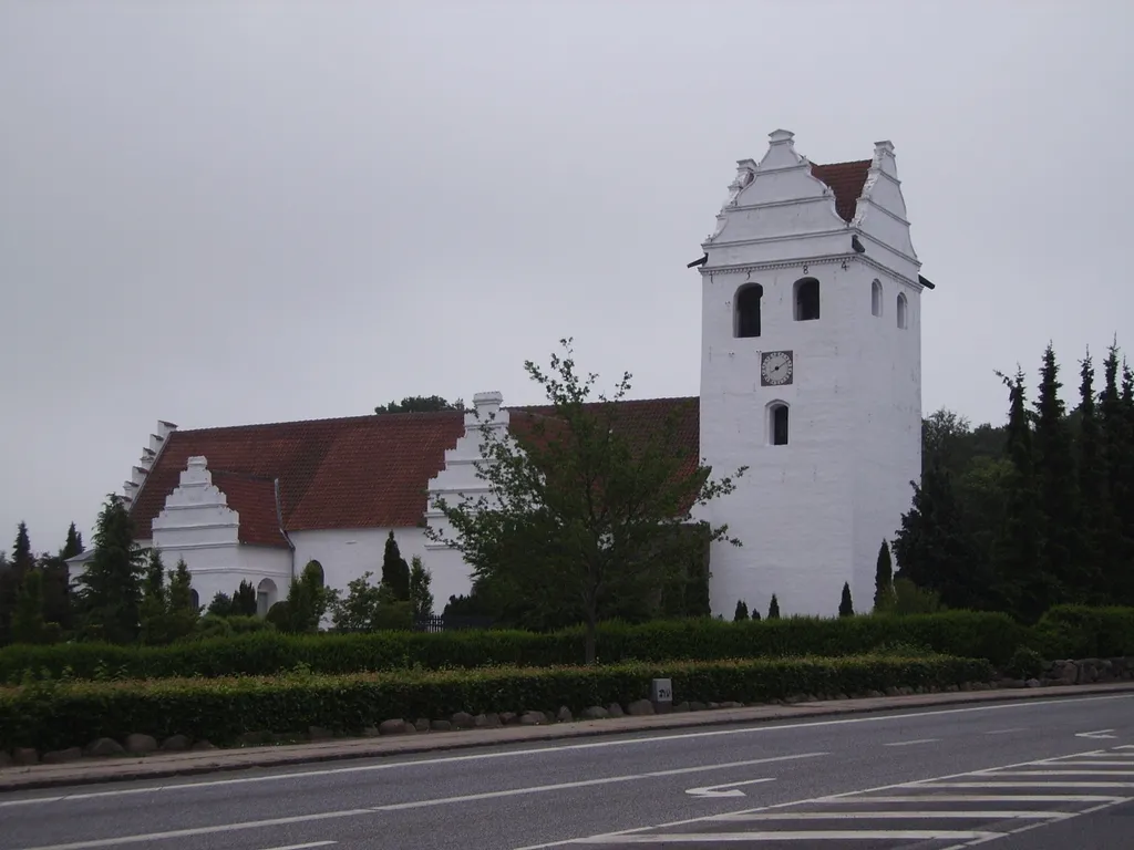 Nørre Lyndelse Kirke, Nørre Lyndelse Sogn, Åsum Herred, Odense Amt, Denmark (Danish Church) Date: 17.06.2006 Photographed by Søren Møller