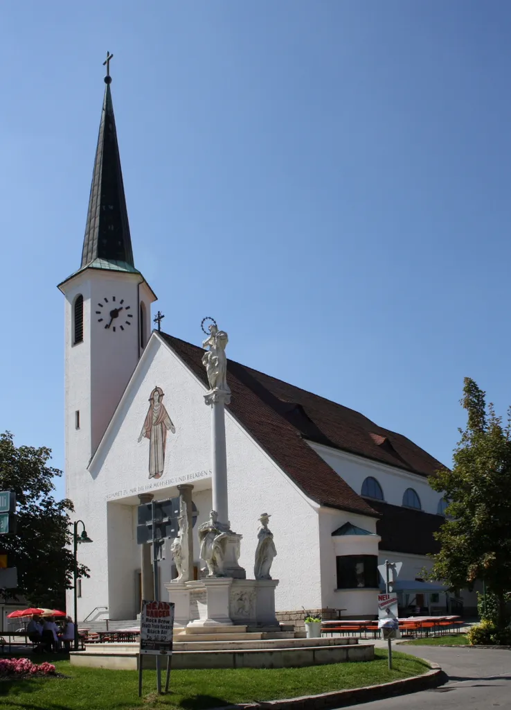 Die Guntramsdorfer Pfarrkirche hl. Jakobus.