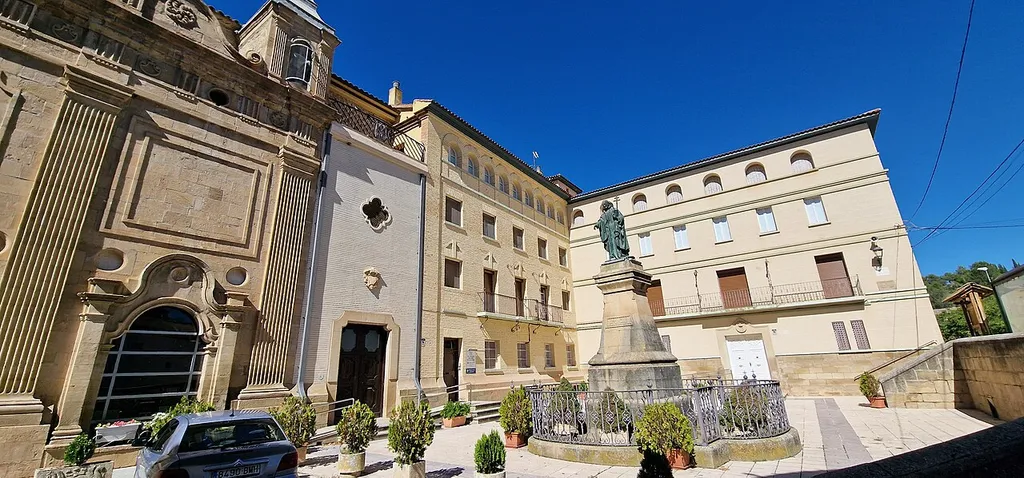Peralta de la Sal - Convento de los escolapios