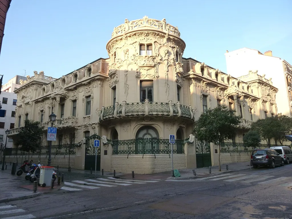 Longoria Palace