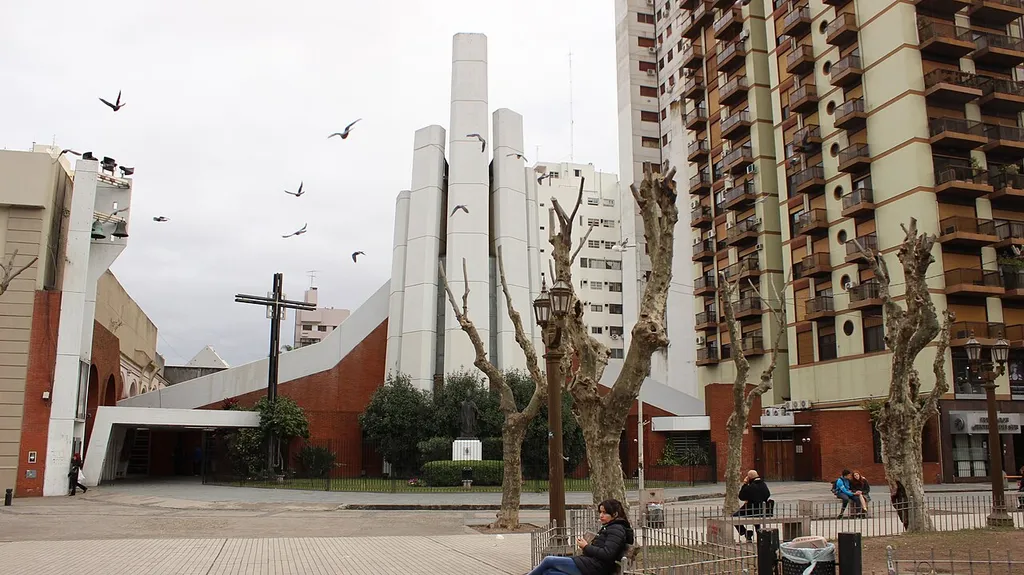 Foto tomada desde Plaza Alsina de la Catedral de Avellaneda