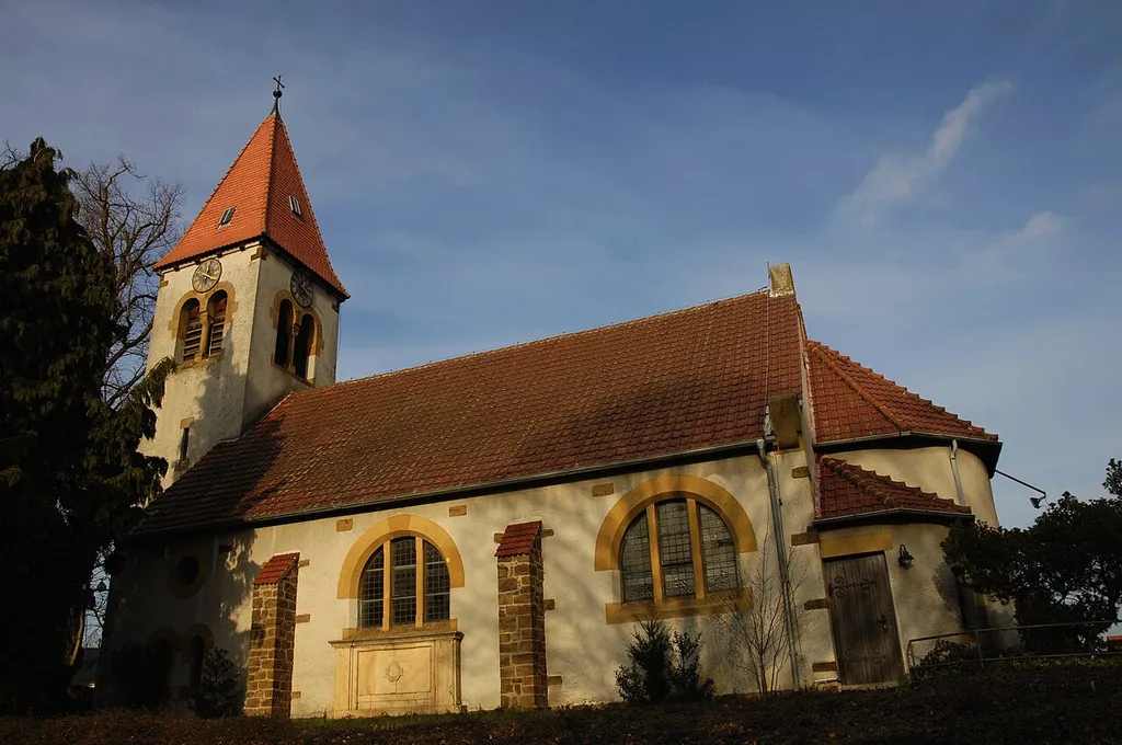 Rödinghausen, Bieren, Kirche