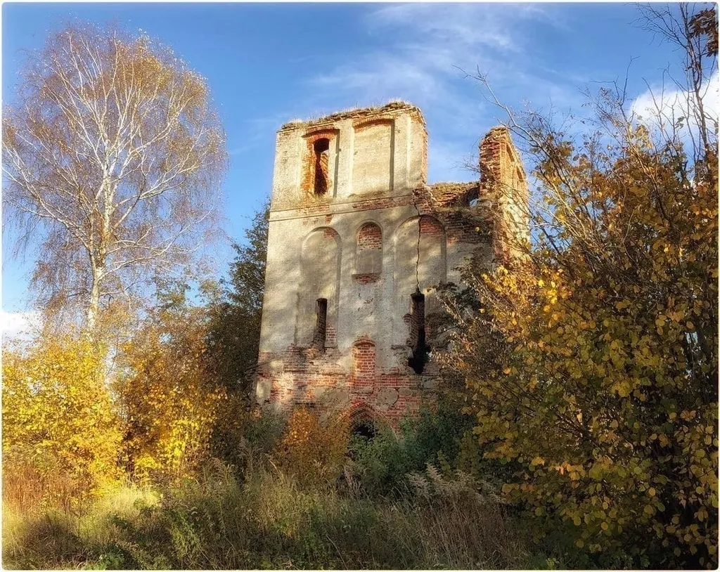 Руины кирхи: улица Горная, 1а, Берёзовка, Гвардейский район, Калининградская область