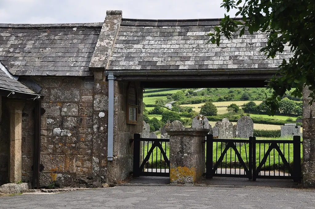 Widecombe in the Moor : Lychgate &amp; Wall
