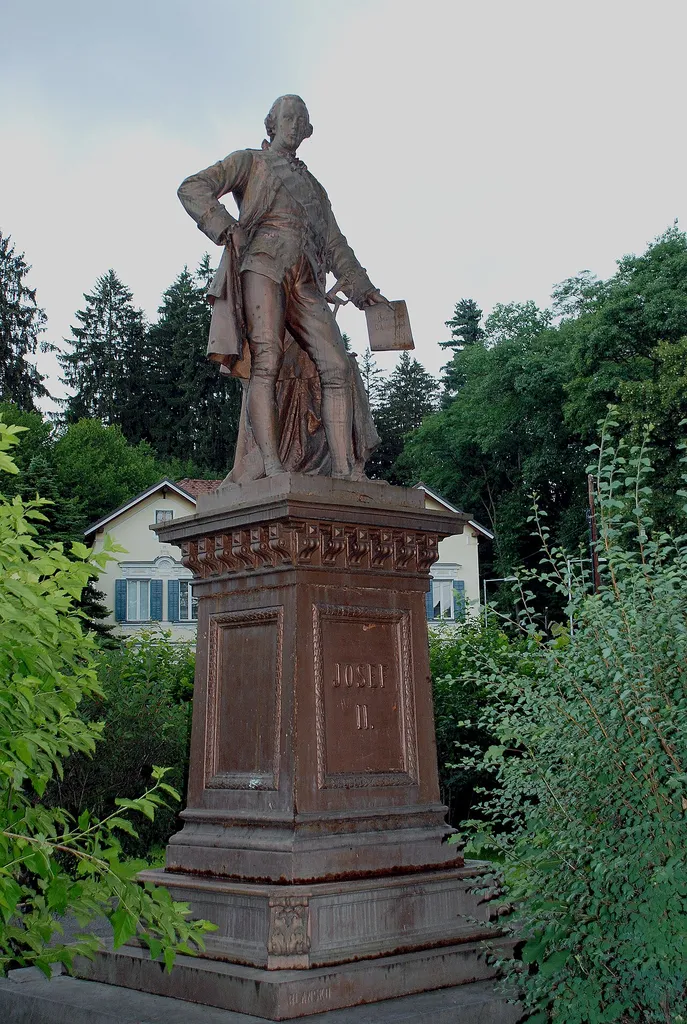 Deutschlandsberg, Steiermark, Österreich: Kaiser Josef II. Denkmal This media shows the protected monument with ObjektID 3387 in Austria. (Commons, de, Wikidata)