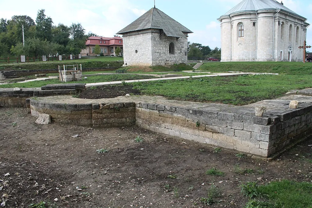 Фундаменти собору Успіння Пресвятої Богородиці, Крилос, Княжа Гора