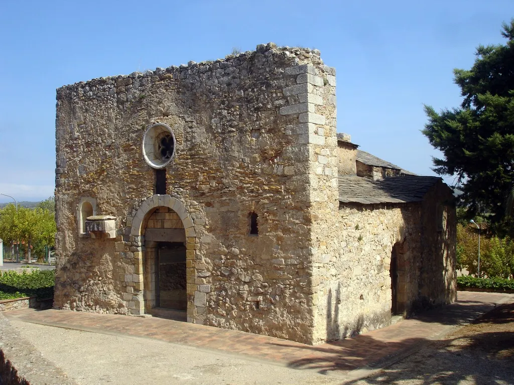 Esglèsia de Sant Joan de Bellcaire (Girona, Catalunya, Espanya)