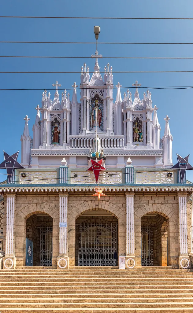 The church is famous for its frescos and carvings. Often called the Sistine chapel of Kerala. A very important land mark of Church Architecture of Kerala