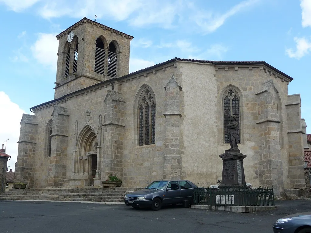 Église de St-Amant-Roche-Savine.