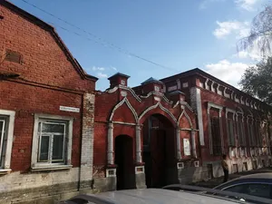 City estate of V. A. Chistozvonov (Ordzhonikidze 14, Kirova 40, Orenburg)