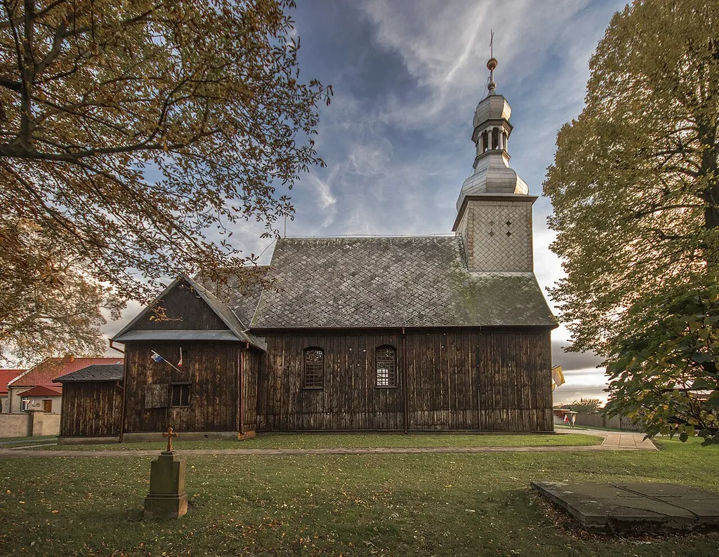 Starygród, kościół par. p.w. Matki Boskiej Gromnicznej, poł. XVII