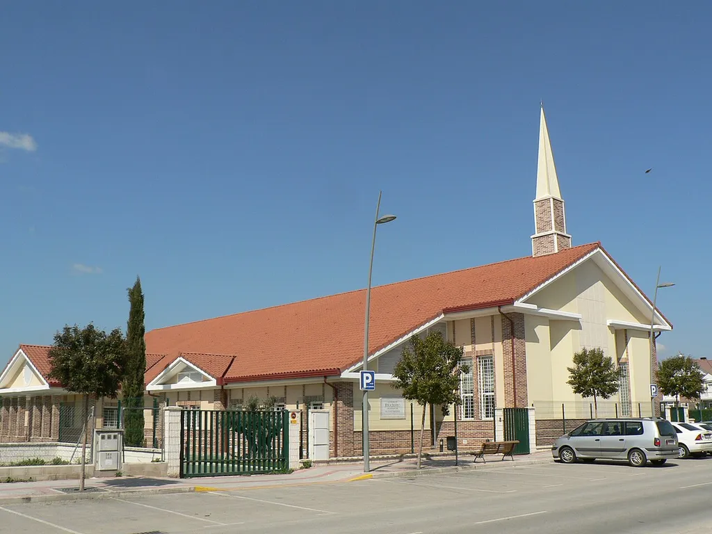 Azuqueca-Iglesia mormona, más conocida por La Iglesia de Jesucristo de los Santos de los Últimos Días