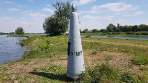 Belgium-Netherlands boundary stone no. 107B